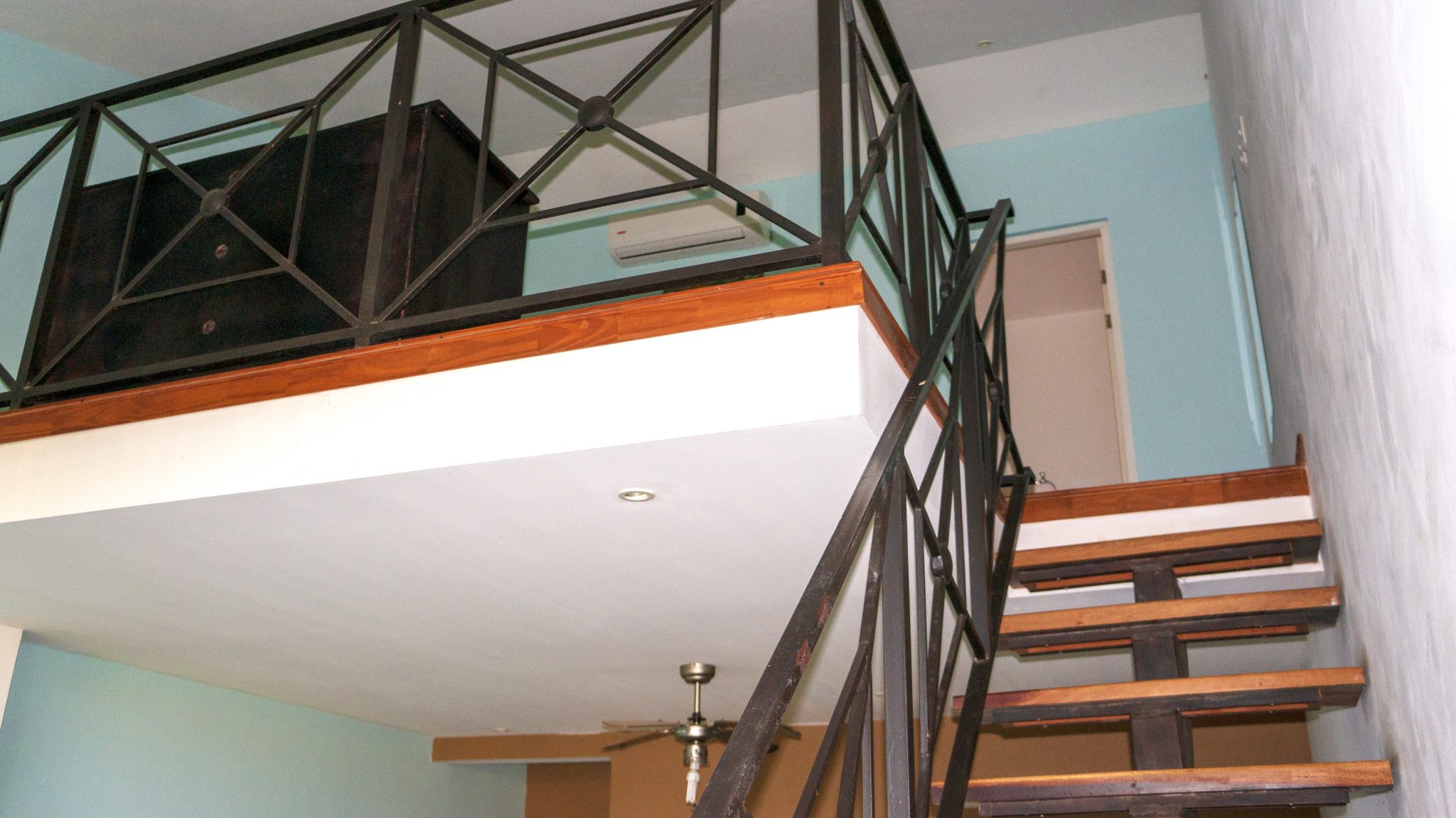 PL4 - Stairs to Loft Bedroom