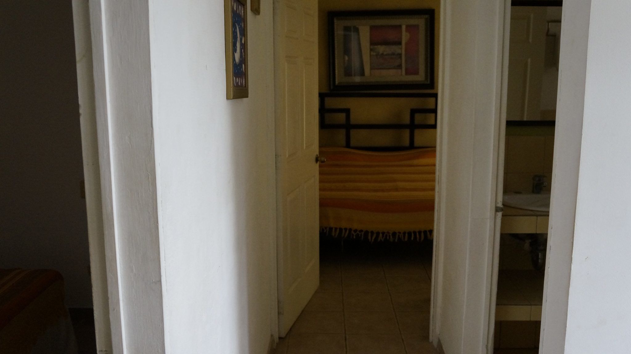 E14 - Hallway